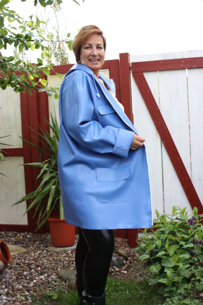 Latex Regenjacke unisex, Materialstärke 0,8 mm.