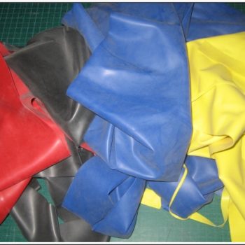 Latex Starterpaket  Meterware Reststücke, 1,5 Kg., ca. 2 qm incl. Reiniger, Pinsel und Kleber