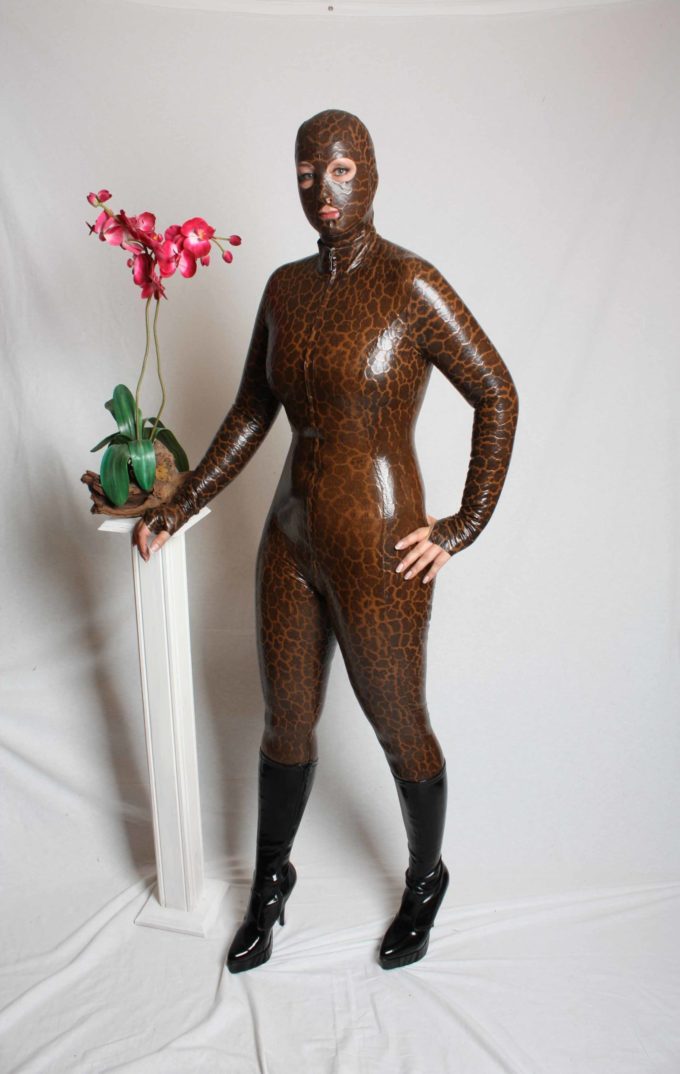 Latex Ganzanzug / Catsuit aus Strukturlatex