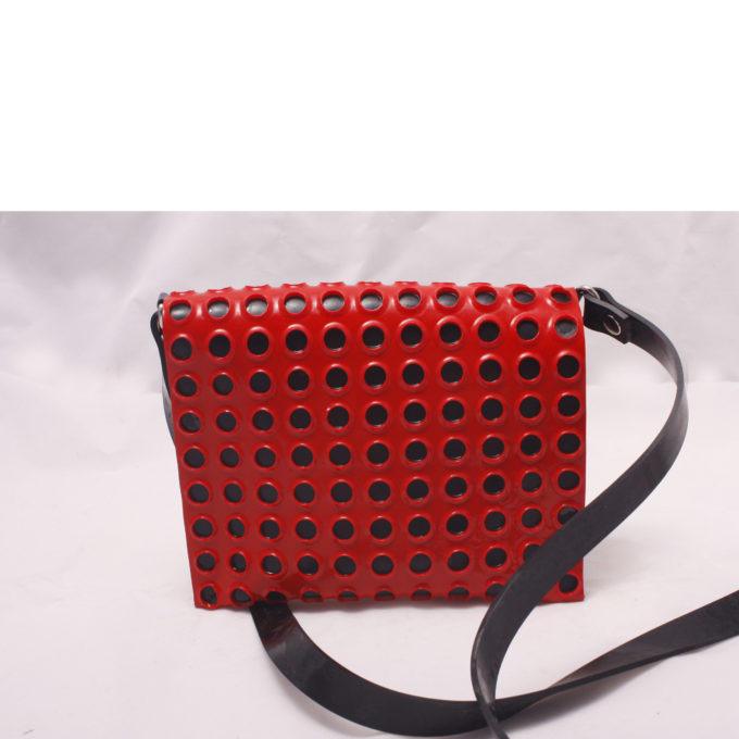 Latex Handtasche mit extravaganten Design in Rot/ Schwarz